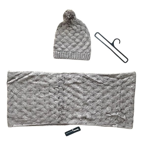WOMENS BEIGE/COFFEE LIGHT WEIGHT KNITTED BEANIE & INFINITY SCARF SET - SZ: OS - Picture 3 of 4